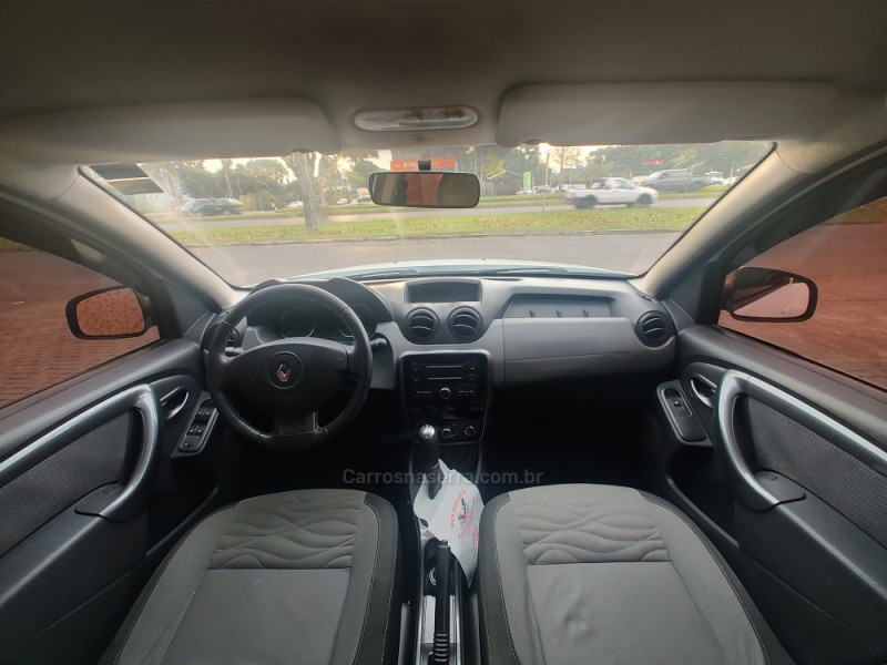 DUSTER 1.6 DYNAMIQUE 4X2 16V FLEX 4P MANUAL - 2014 - CANELA