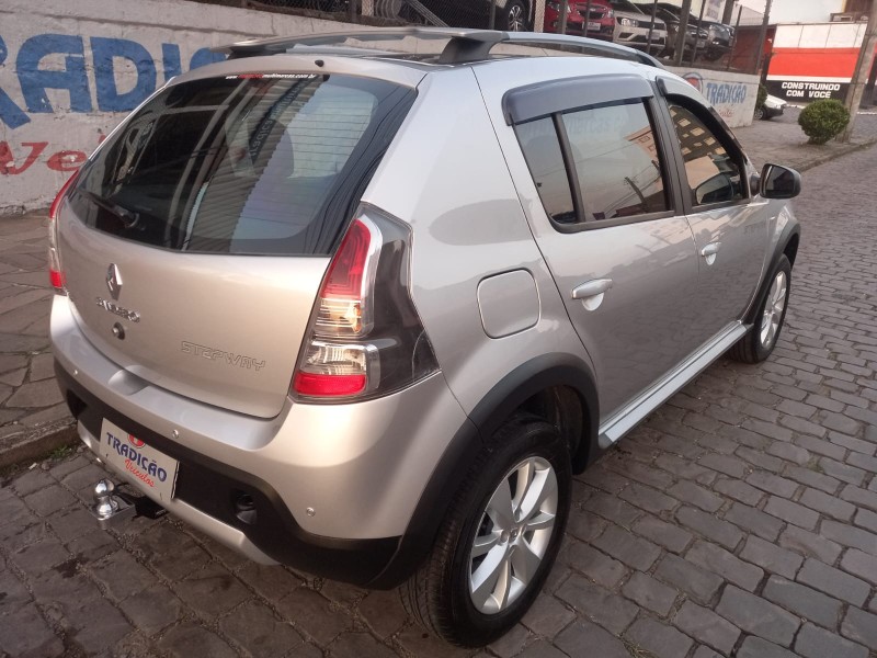 SANDERO 1.6 STEPWAY 8V FLEX 4P MANUAL - 2014 - CAXIAS DO SUL
