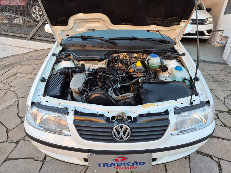 SAVEIRO 1.8 MI CS 8V GASOLINA 2P MANUAL G.III - 2001 - CAXIAS DO SUL