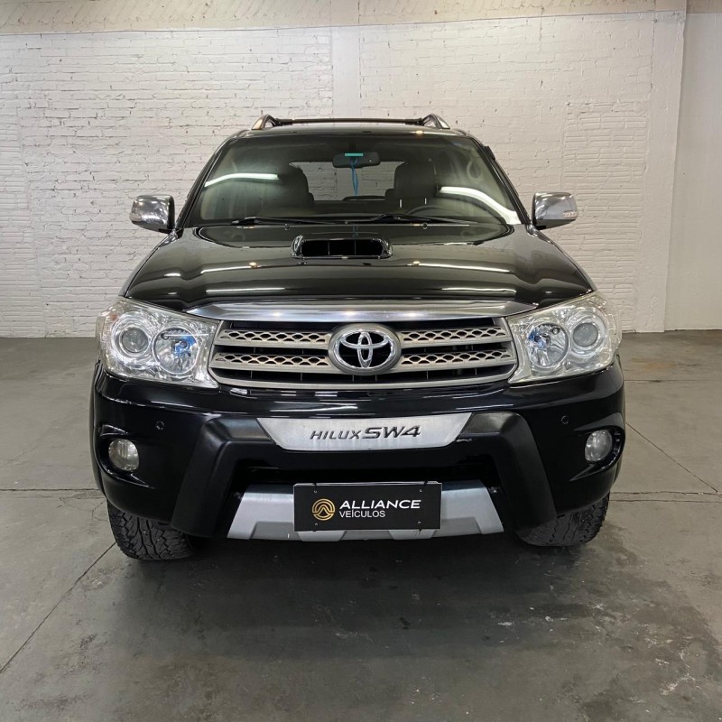 HILUX SW4 3.0 SRV 4X4 7 LUGARES 16V TURBO INTERCOOLER DIESEL 4P AUTOMÁTICO - 2009 - CAXIAS DO SUL