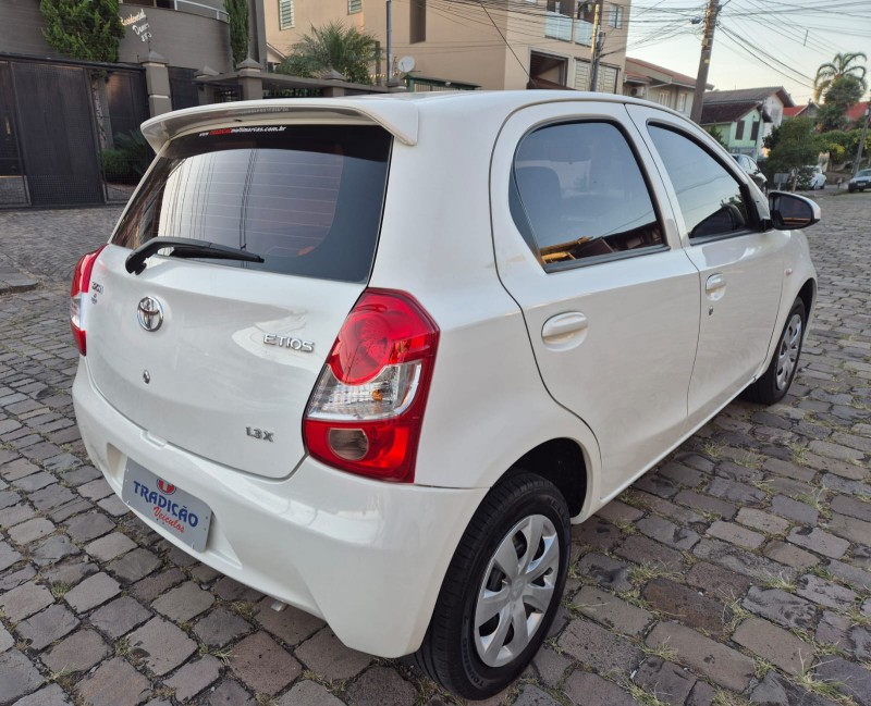 ETIOS 1.3 X 16V FLEX 4P MANUAL - 2014 - CAXIAS DO SUL
