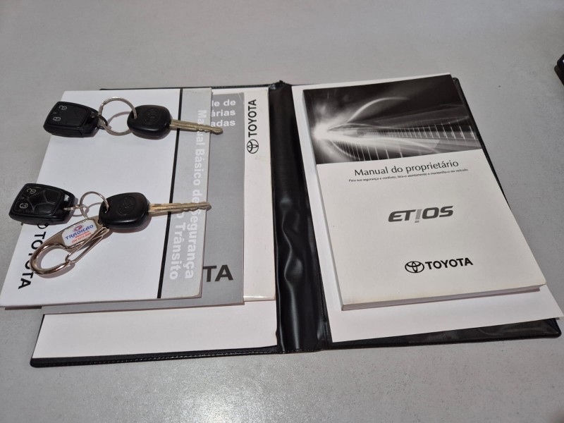 ETIOS 1.3 X 16V FLEX 4P MANUAL - 2014 - CAXIAS DO SUL