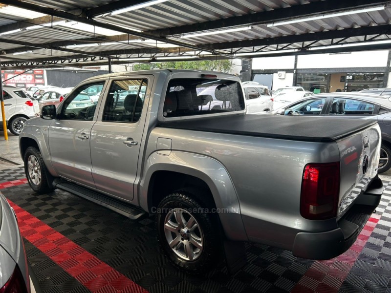 AMAROK 2.0 TRENDLINE 4X4 CD 16V TURBO INTERCOOLER DIESEL 4P AUTOMÁTICO - 2015 - PASSO FUNDO