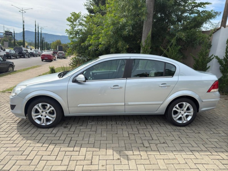 VECTRA  - 2011 - FELIZ