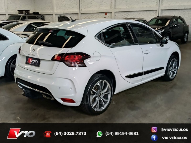 DS4 1.6 THP CHIC 165 16V TURBO GASOLINA 4P AUTOMÁTICO - 2014 - CAXIAS DO SUL