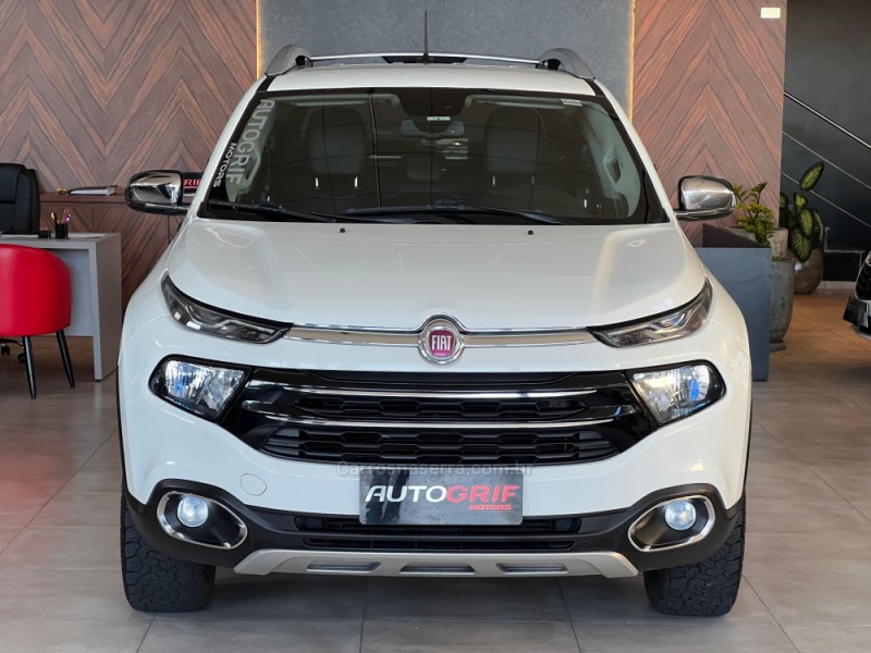 TORO 2.0 16V TURBO DIESEL VOLCANO AT9 4X4 AUTOMÁTICO - 2018 - CAMPO BOM
