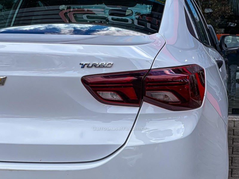 ONIX 1.0 PLUS 12V TURBO 4P AUTOMÁTICO - 2022 - CANELA