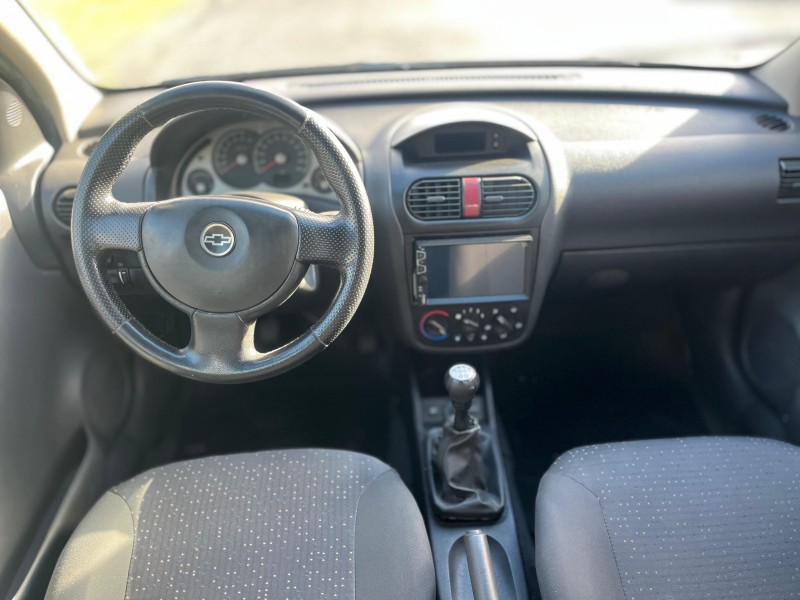 CORSA 1.4 MPFI PREMIUM SEDAN 8V FLEX 4P MANUAL - 2009 - FARROUPILHA