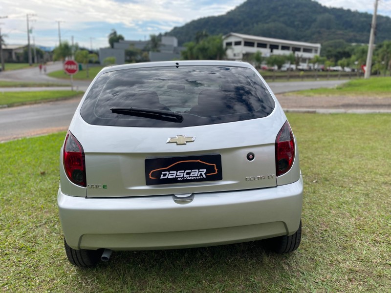 CELTA 1.0 MPFI 8V GASOLINA 4P MANUAL - 2013 - BOM PRINCíPIO