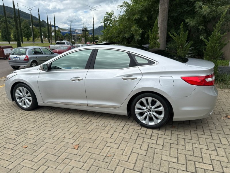 AZERA  - 2014 - FELIZ