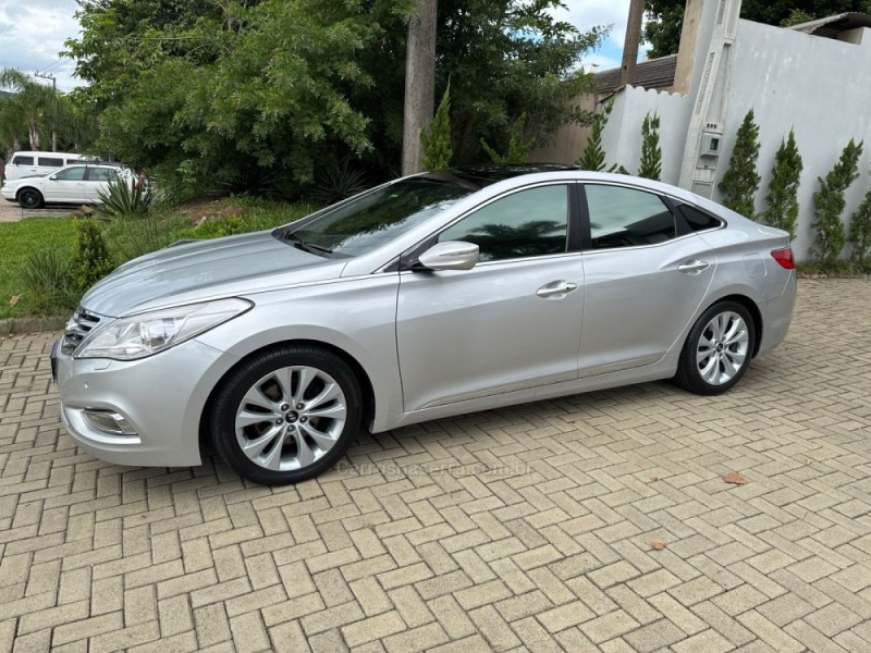 AZERA  - 2014 - FELIZ