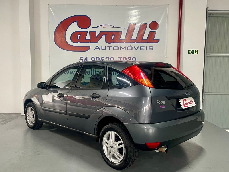 FOCUS 1.8 16V GASOLINA 4P MANUAL - 2003 - CAXIAS DO SUL