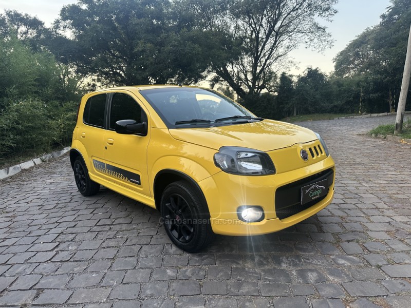 UNO 1.4 EVO SPORTING 8V FLEX 4P MANUAL - 2014 - NOVA PRATA