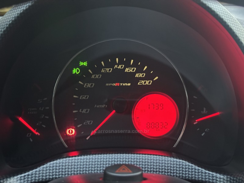 UNO 1.4 EVO SPORTING 8V FLEX 4P MANUAL - 2014 - NOVA PRATA