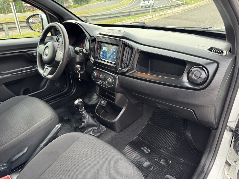 STRADA 1.4 ENDURANCE CS PLUS 8V FLEX 2P MANUAL - 2022 - DOIS IRMãOS