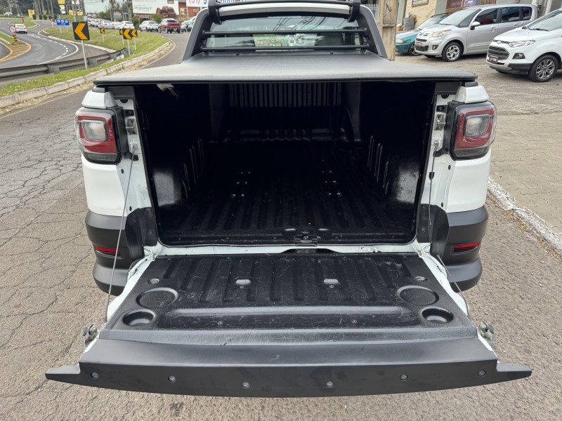STRADA 1.4 ENDURANCE CS PLUS 8V FLEX 2P MANUAL - 2022 - DOIS IRMãOS