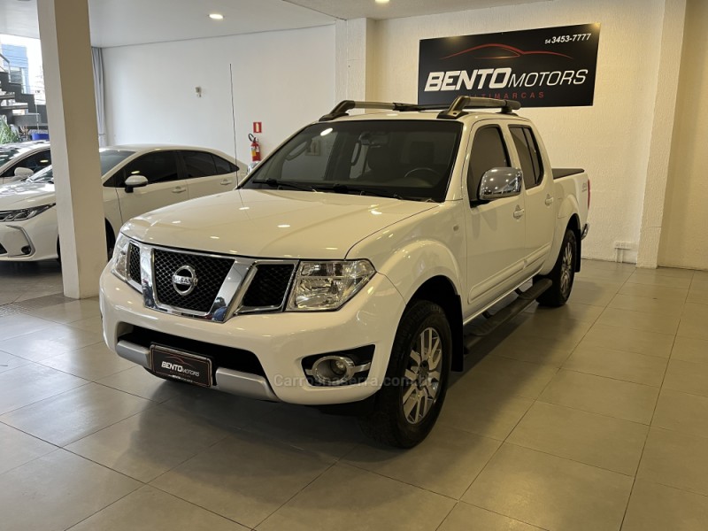 frontier 2.5 sl 4x4 cd turbo eletronic diesel 4p automatico 2014 bento goncalves