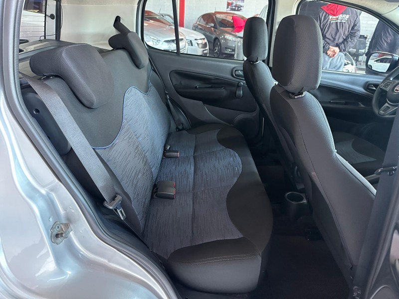 UNO 1.0 EVO ATTRACTIVE 8V FLEX 4P MANUAL - 2016 - CAXIAS DO SUL