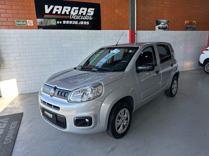 uno 1.0 evo attractive 8v flex 4p manual 2016 caxias do sul