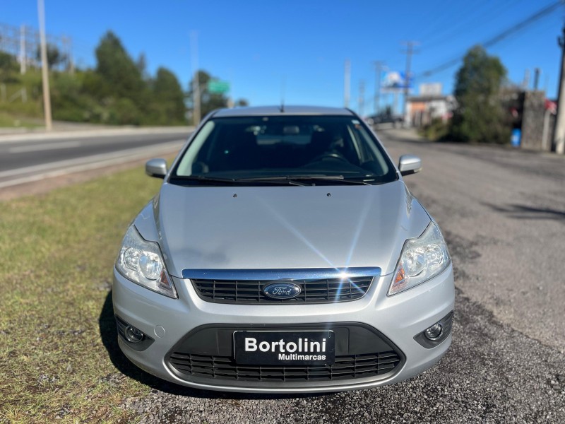 FOCUS 1.6 GLX 16V FLEX 4P MANUAL - 2013 - FARROUPILHA