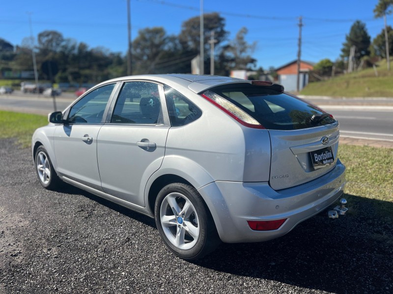 FOCUS 1.6 GLX 16V FLEX 4P MANUAL - 2013 - FARROUPILHA