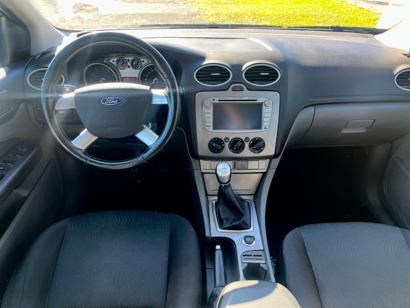 FOCUS 1.6 GLX 16V FLEX 4P MANUAL - 2013 - FARROUPILHA