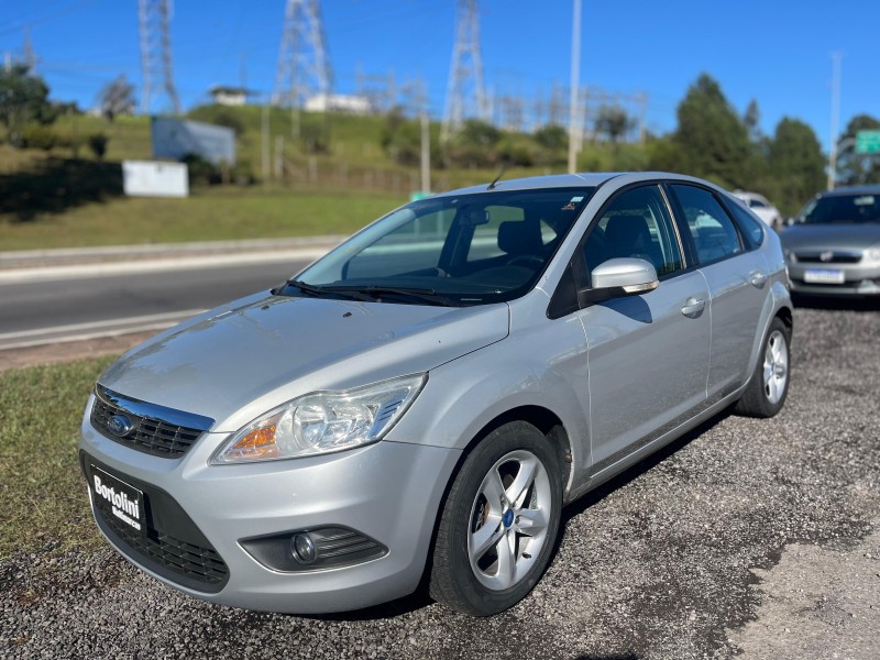 FOCUS 1.6 GLX 16V FLEX 4P MANUAL - 2013 - FARROUPILHA