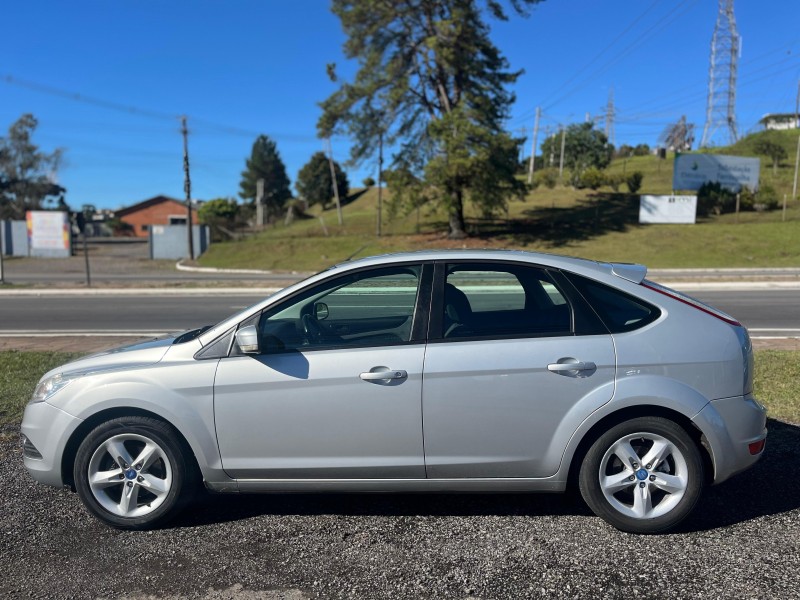 FOCUS 1.6 GLX 16V FLEX 4P MANUAL - 2013 - FARROUPILHA