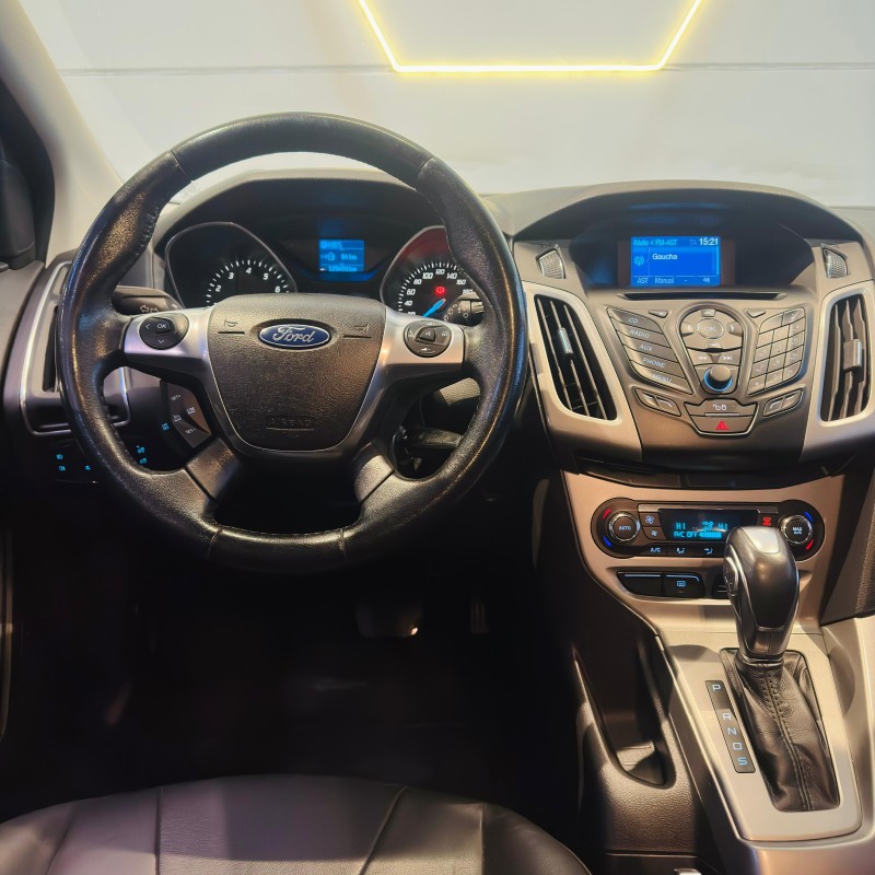 FOCUS 2.0 SE PLUS 16V FLEX 4P AUTOMÁTICO - 2015 - CAXIAS DO SUL