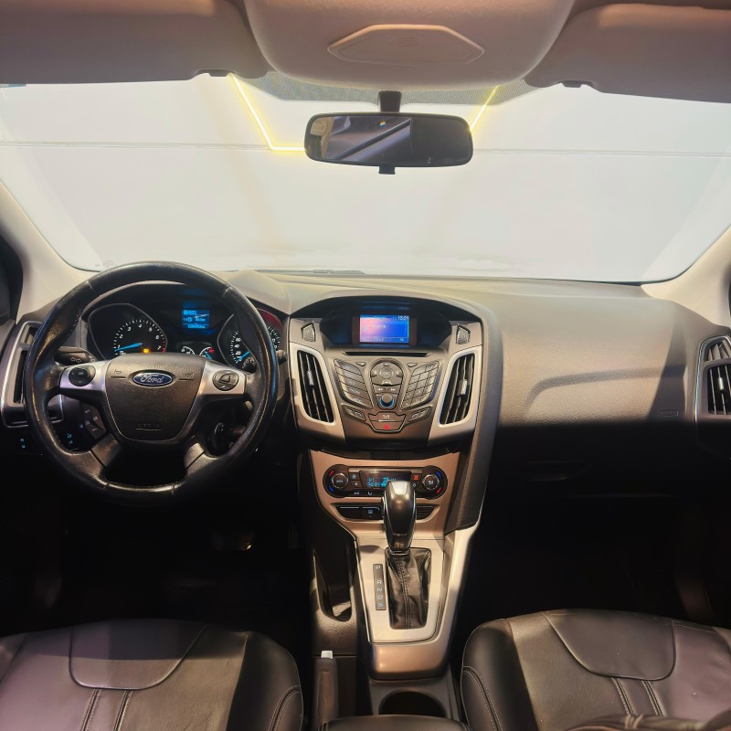 FOCUS 2.0 SE PLUS 16V FLEX 4P AUTOMÁTICO - 2015 - CAXIAS DO SUL