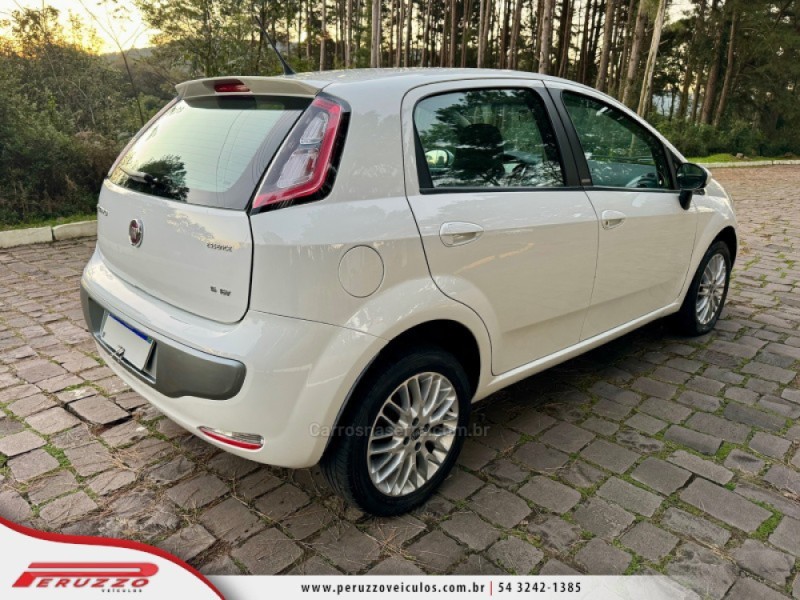 PUNTO 1.6 ESSENCE 16V FLEX 4P MANUAL - 2013 - NOVA PRATA