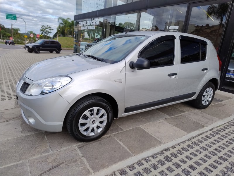 sandero 1.0 expression 16v flex 4p manual 2010 caxias do sul