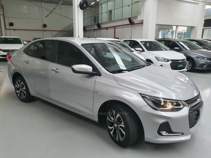 ONIX 1.0	PREMIER II PLUS 12V TURBO FLEX 4P AUTOMÁTICO - 2023 - CAXIAS DO SUL