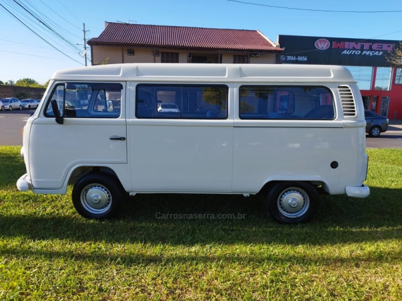 KOMBI 1.4 MI STD ESCOLAR 8V FLEX 3P MANUAL - 2013 - NOVO HAMBURGO