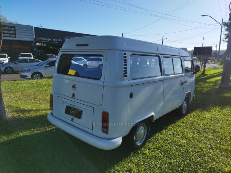 KOMBI 1.4 MI STD ESCOLAR 8V FLEX 3P MANUAL - 2013 - NOVO HAMBURGO