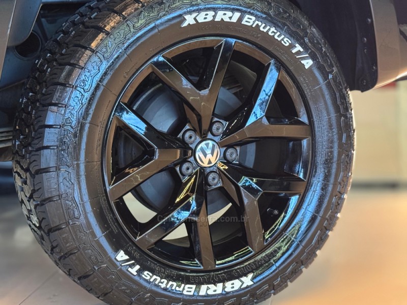 AMAROK 2.0 HIGHLINE 4X4 CD 16V TURBO INTERCOOLER DIESEL 4P AUTOMÁTICO - 2018 - DOIS IRMãOS