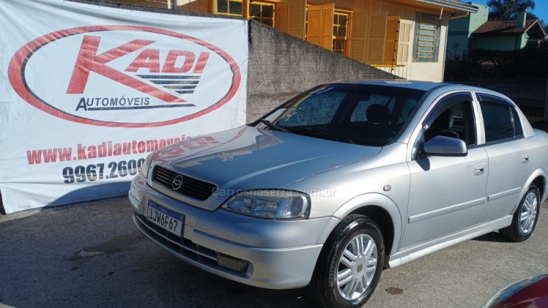 astra 1.8 mpfi millenium ii sedan 8v gasolina 4p manual 2001 caxias do sul