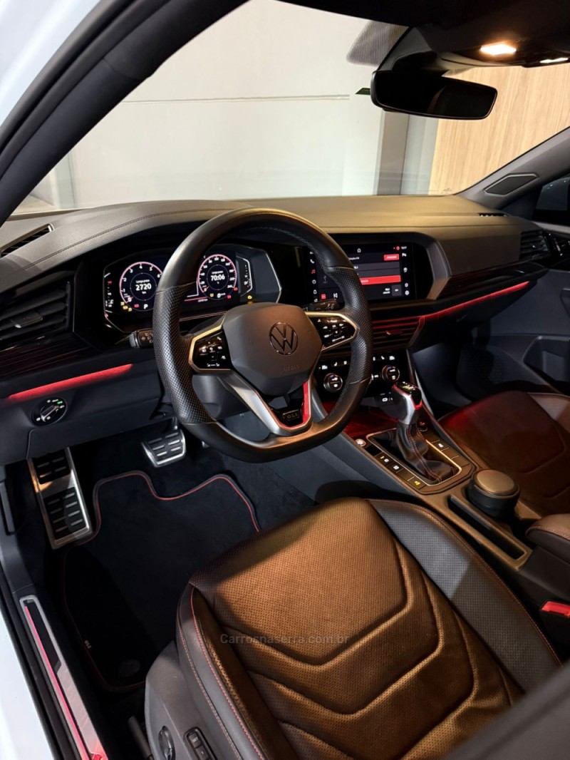 JETTA 2.0 16V TSI GLI 350 GASOLINA 4P AUTOMÁTICO - 2023 - LAJEADO