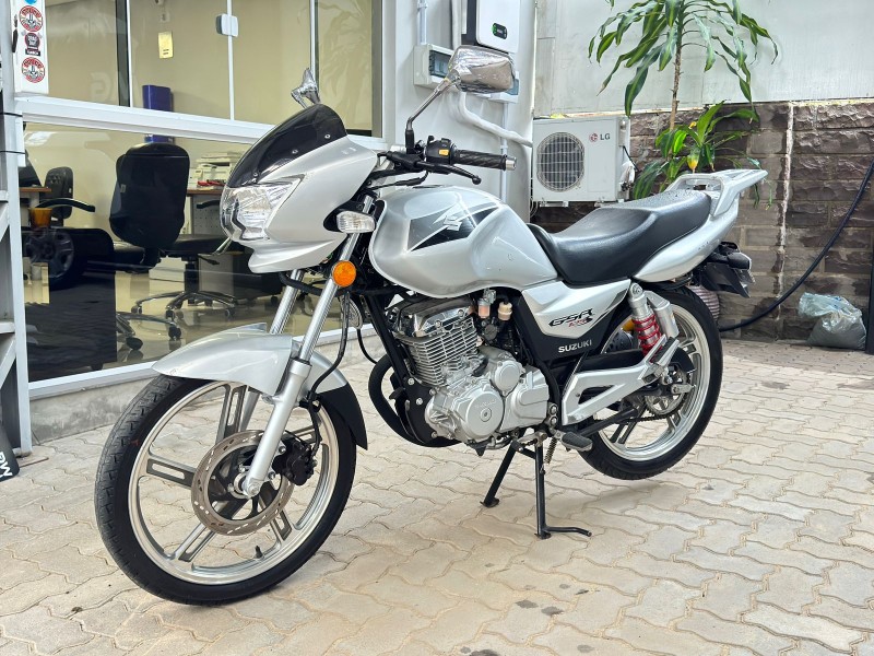 gsr 125s 2016 caxias do sul