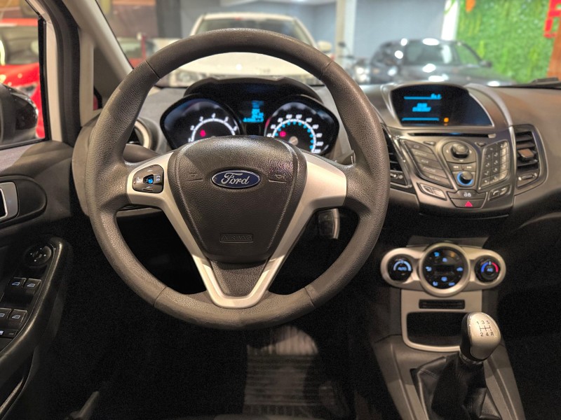 FIESTA 1.6 SE STYLE HATCH 16V FLEX 4P MANUAL - 2017 - NOVO HAMBURGO