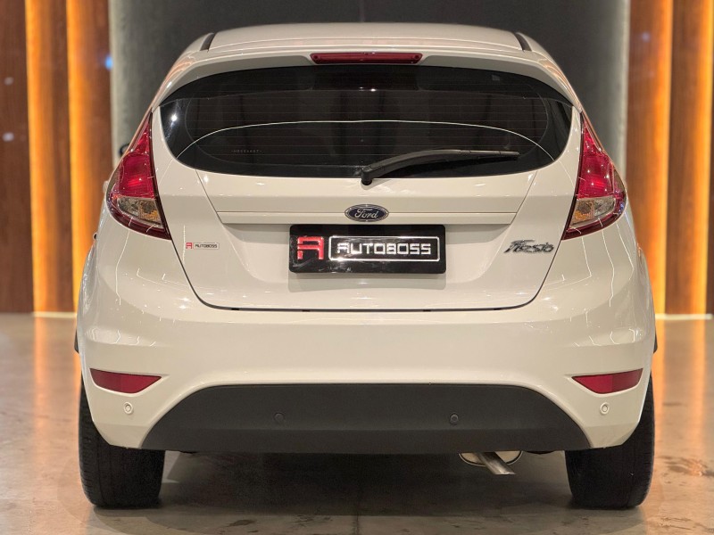 FIESTA 1.6 SE STYLE HATCH 16V FLEX 4P MANUAL - 2017 - NOVO HAMBURGO