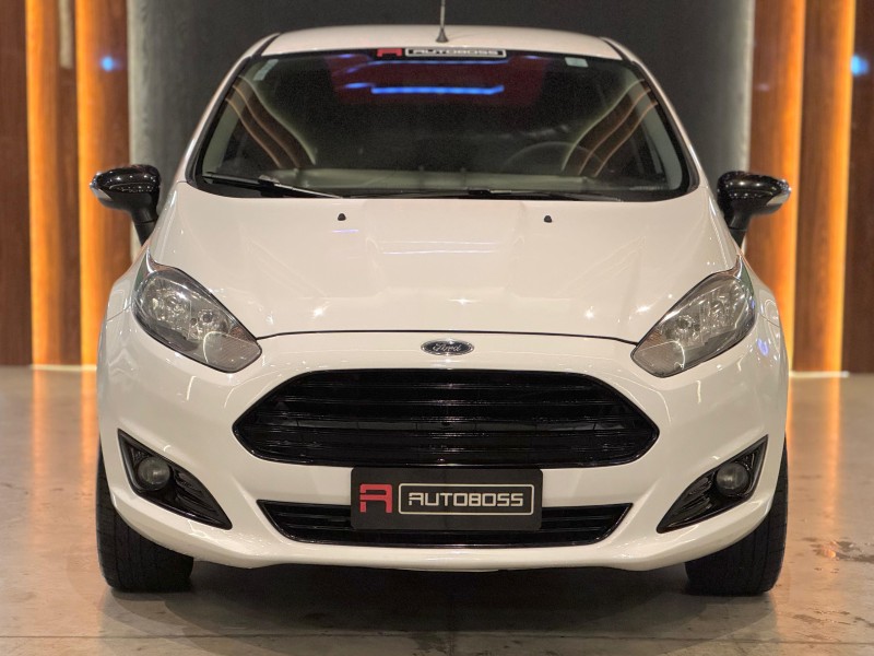 FIESTA 1.6 SE STYLE HATCH 16V FLEX 4P MANUAL - 2017 - NOVO HAMBURGO
