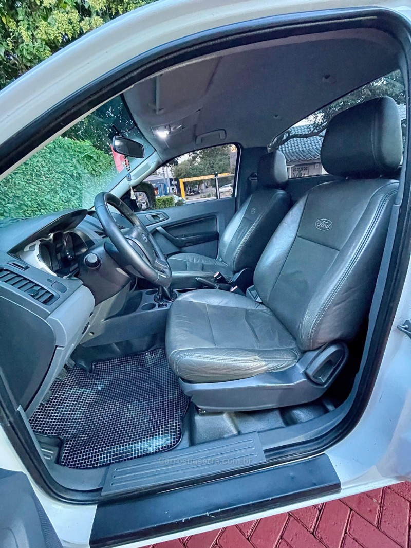 RANGER 2.2 XL 4X4 CS 16V DIESEL 2P MANUAL - 2014 - ROLANTE