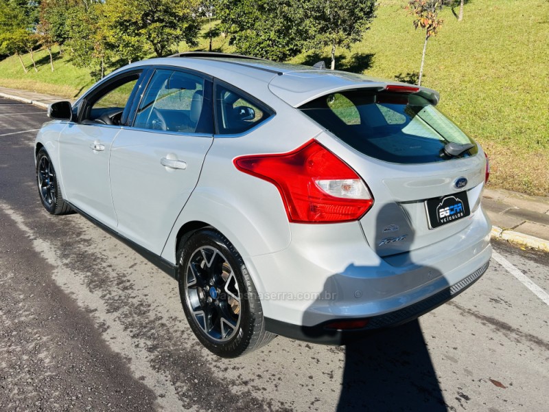 FOCUS 2.0 TITANIUM PLUS FASTBACK 16V FLEX 4P AUTOMÁTICO - 2014 - BENTO GONçALVES