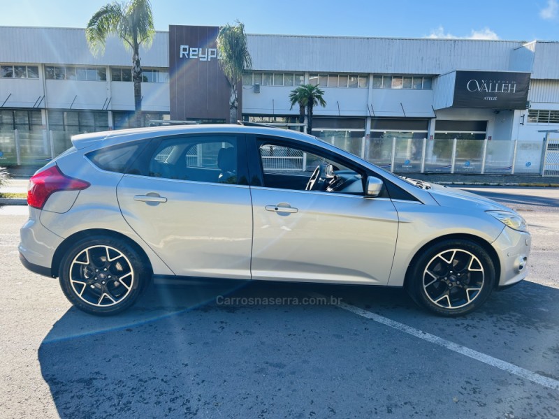 FOCUS 2.0 TITANIUM PLUS FASTBACK 16V FLEX 4P AUTOMÁTICO - 2014 - BENTO GONçALVES