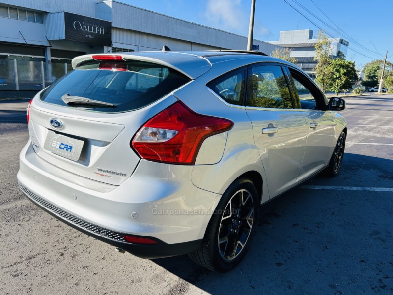 FOCUS 2.0 TITANIUM PLUS FASTBACK 16V FLEX 4P AUTOMÁTICO - 2014 - BENTO GONçALVES
