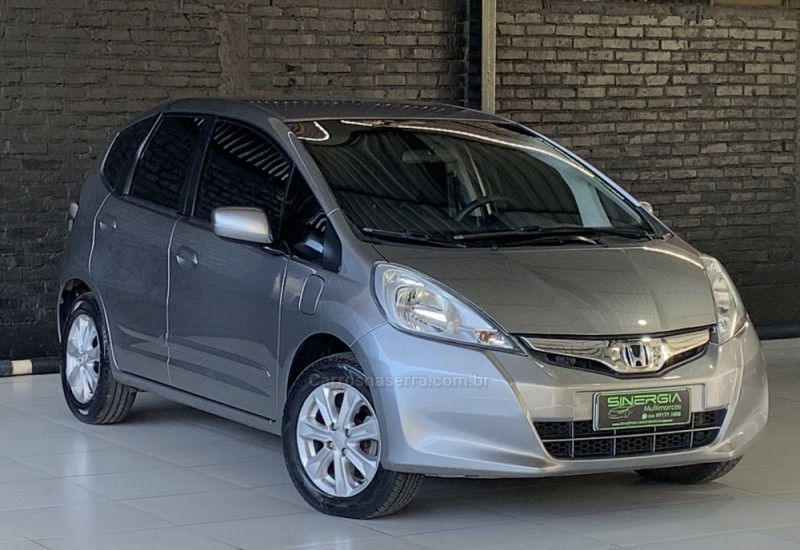 FIT 1.4 LX 8V GASOLINA 4P AUTOMÁTICO - 2014 - CAXIAS DO SUL