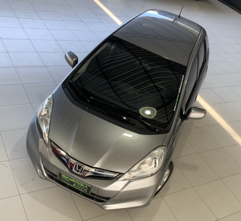 FIT 1.4 LX 8V GASOLINA 4P AUTOMÁTICO - 2014 - CAXIAS DO SUL
