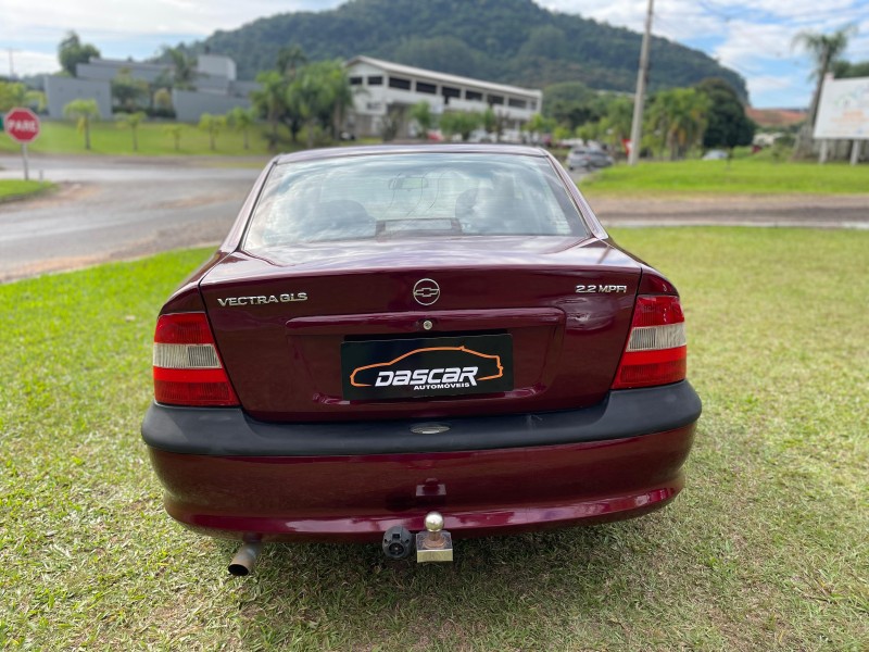 VECTRA 2.2 MPFI GLS 8V GASOLINA 4P MANUAL - 1997 - BOM PRINCíPIO