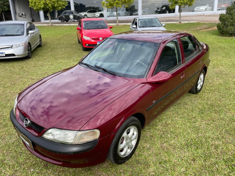 VECTRA 2.2 MPFI GLS 8V GASOLINA 4P MANUAL - 1997 - BOM PRINCíPIO